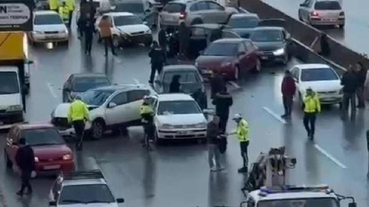 Ankara'da 26 aracın karıştığı zincirleme kaza