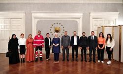 Emine Erdoğan, depremzedeler ve gönüllülerle iftarda buluştu