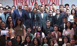 Bakan Kacır: Biz istiyoruz ki Türk milleti dünyada yeniden söz  sahibi olsun
