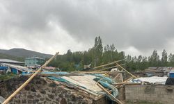 Erzurum'da hortum; seralar zarar gördü, çatılar uçtu