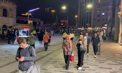 İstiklal Caddesi yaya trafiğine açıldı