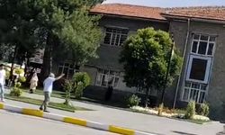 Elazığ'da Atatürk heykeline taşlı saldırı