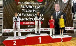 Sultangazi Spor Kulübü sporcuları Sivas'tan altın madalya ile döndü