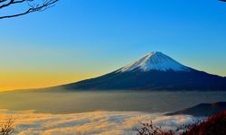 Japonya'da Fuji Dağı’nda kar yağışı hala görülmedi