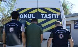 Okul taşıtı görüntüsü minibüsle göçmen kaçakçılığı