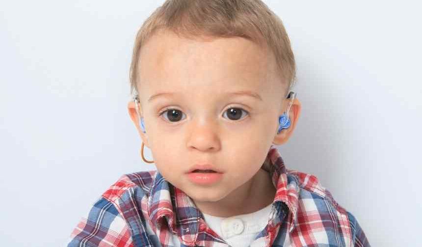 "Kulak tüpü tedavisi ile çocuklarda kalıcı işitme kayıpları önlenebilir"