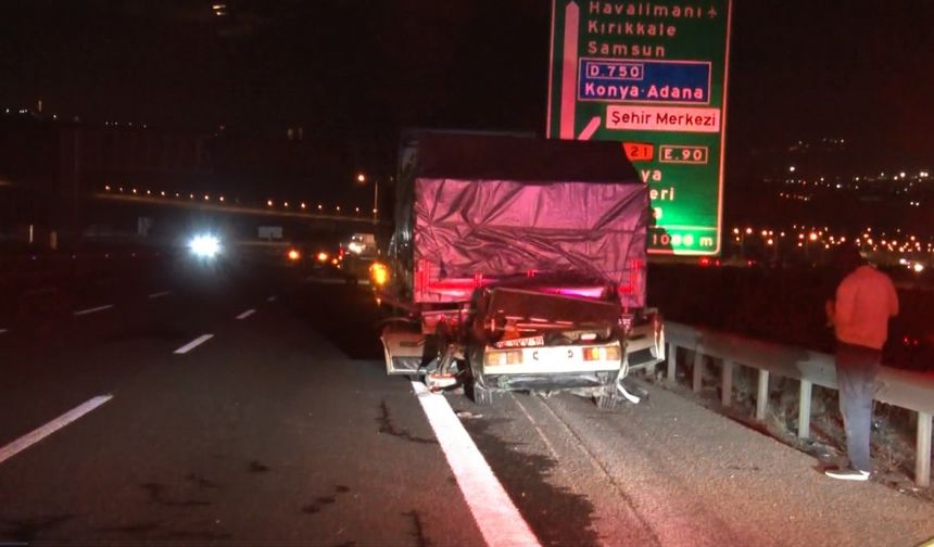 Ankara'da, emniyet şeridinde kaza, otomobil sürücüsü öldü